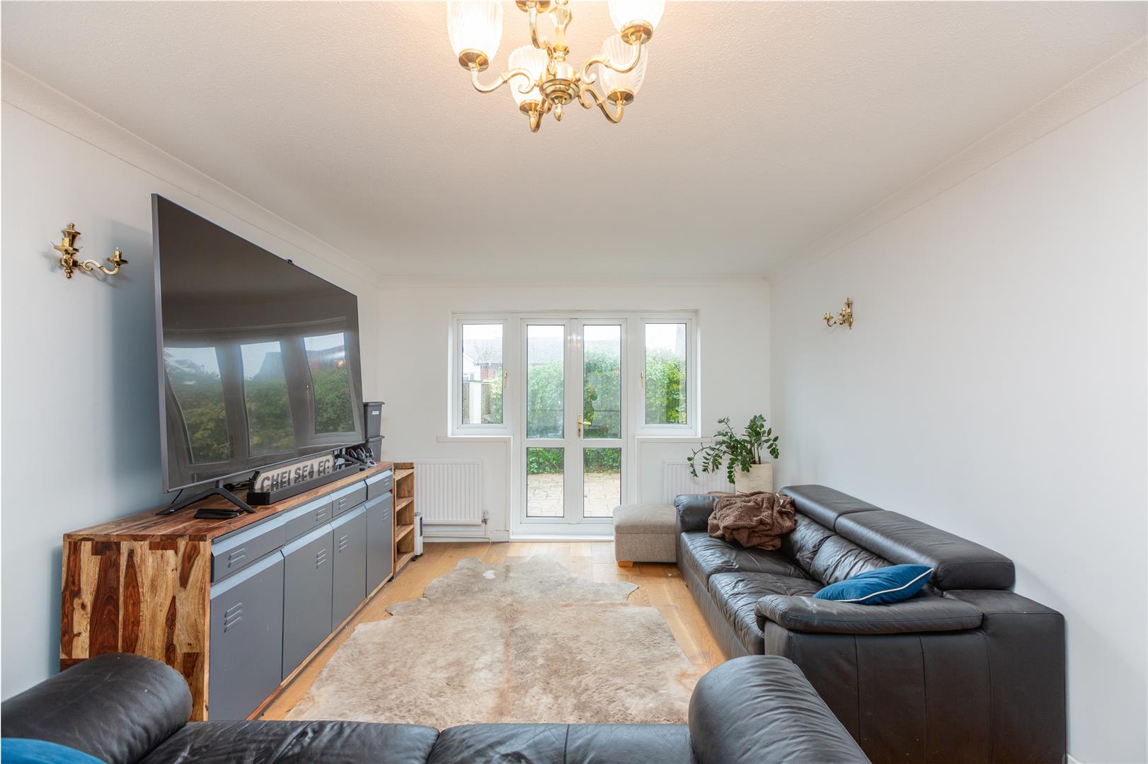 Llanmorlais, Swansea, SA4 3RY